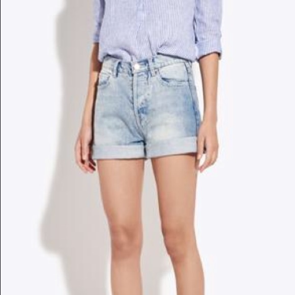 AYR The Always Short in Quartz - Picture 2 of 8